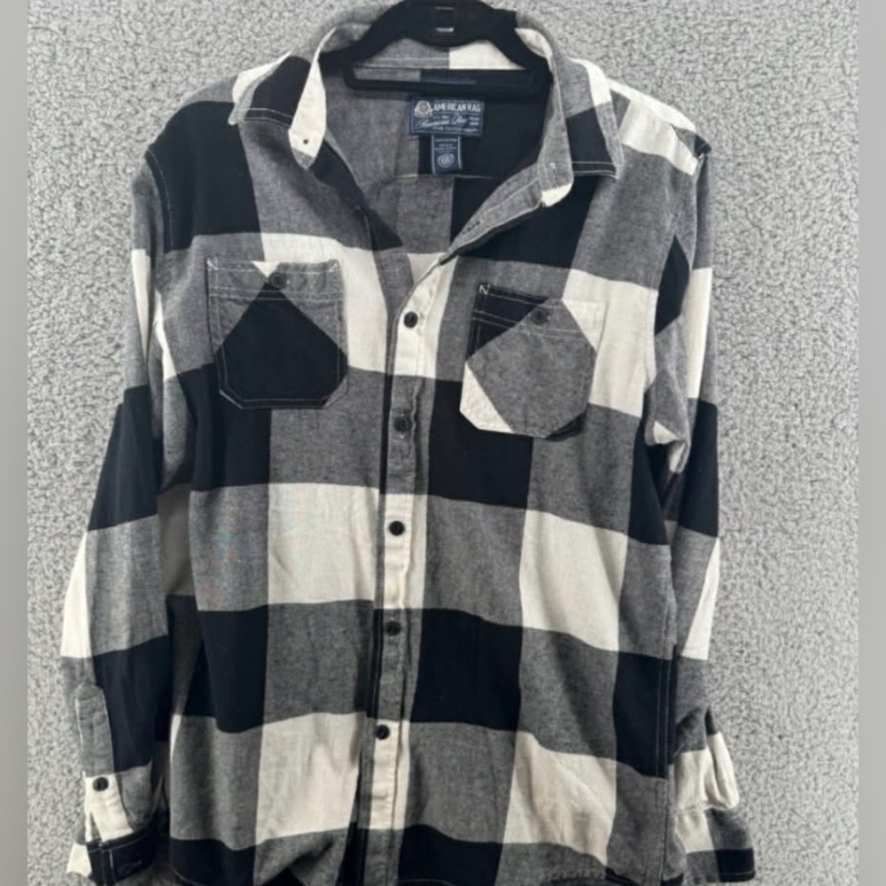 American Rag Black & White Buffalo Plaid Button-Down Shirt Medium